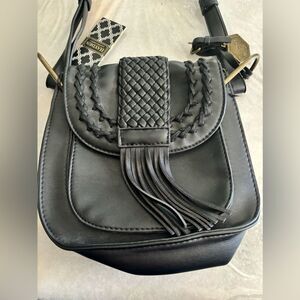 HAYDEN BY HAYDEN HARNETT BLACK PURSE Crossbody Shoulder Strap Gold Colored